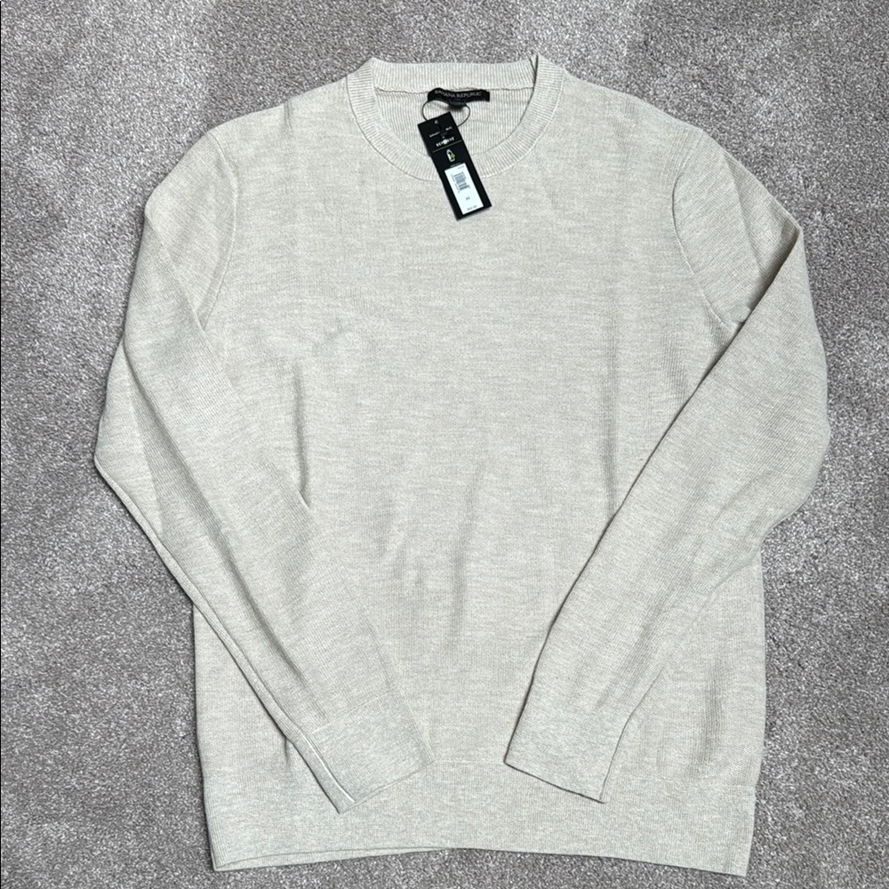 Banana Republic Cream Crewneck Sweater men’s medium NWT lightweight spring
